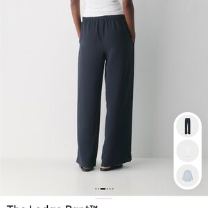 New with Tags Lodge pant Aritzia Wide-Leg Elastic Waist Pants in Navy Medium